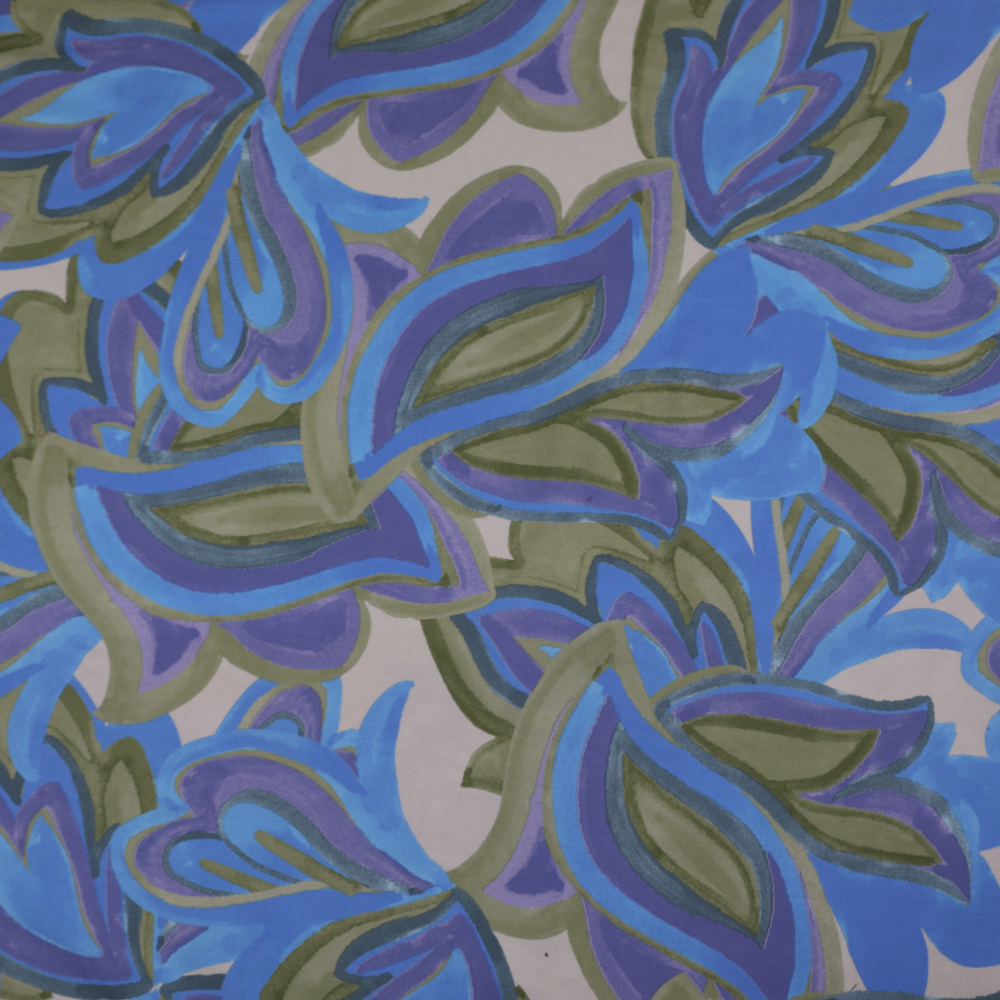 مجموعة من قماش الرايون المائل المطبوع بالأزهار