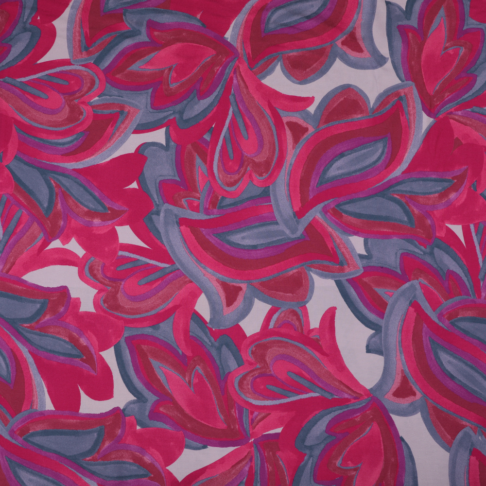 مجموعة من قماش الرايون المائل المطبوع بالأزهار