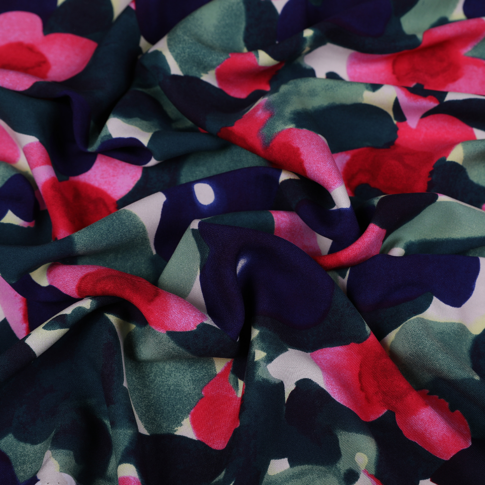 مجموعة من قماش الرايون المائل المطبوع بالأزهار